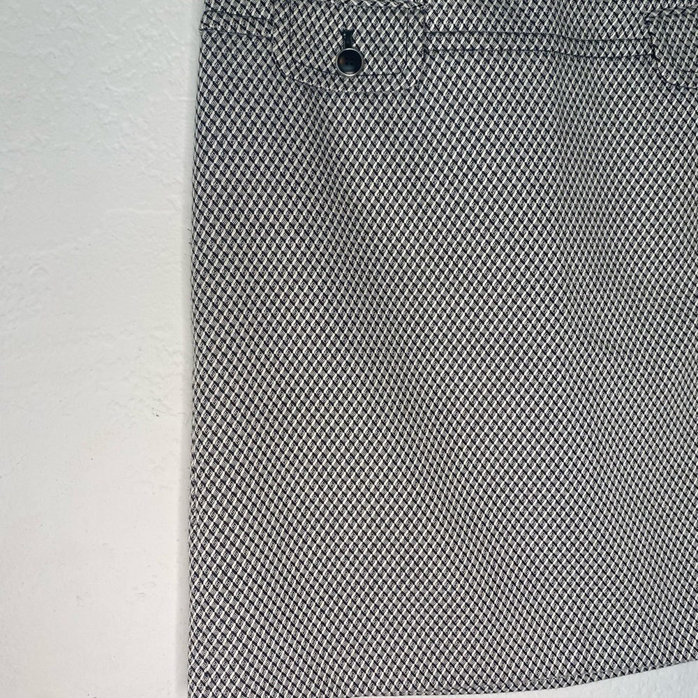 LOFT Black and White Patterned Skirt - Picture 2 of 5